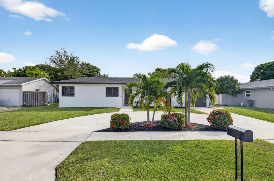 10151 Windtree Lane N, Boca Raton, FL 33428 - Image #2