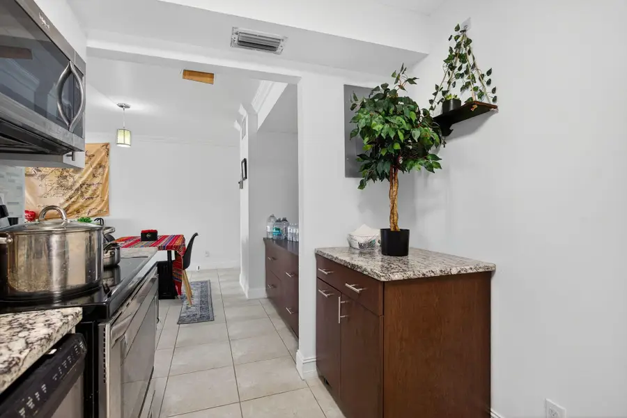 1428 SE 4th Avenue #102, Deerfield Beach, FL 33441 - Image #2