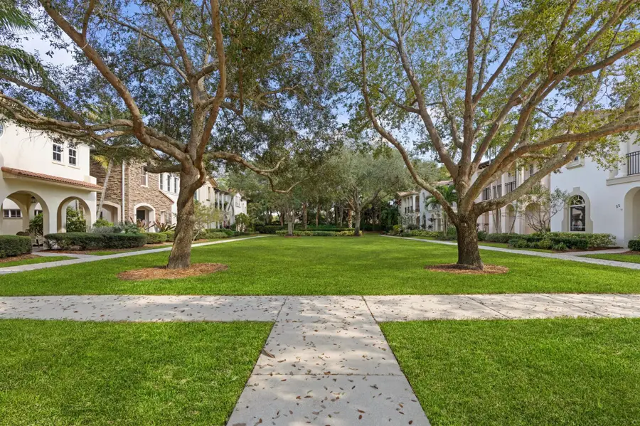 30 Stoney Drive, Palm Beach Gardens, FL 33410 - Image #3