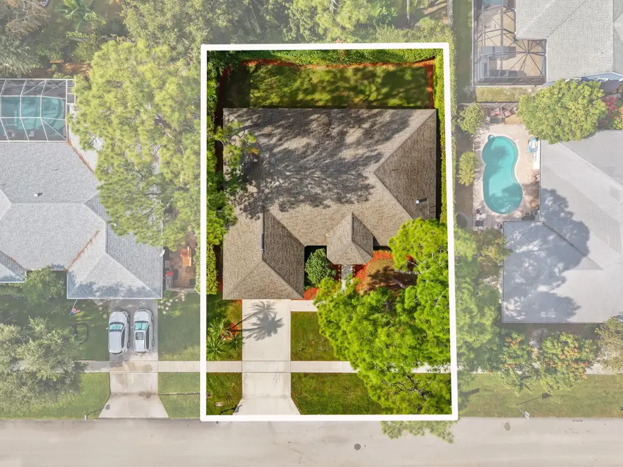 481 Azure Avenue, Wellington, FL 33414 - Image #2