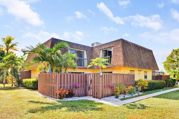 110 N Delaware Boulevard #16d, Jupiter, FL 33458