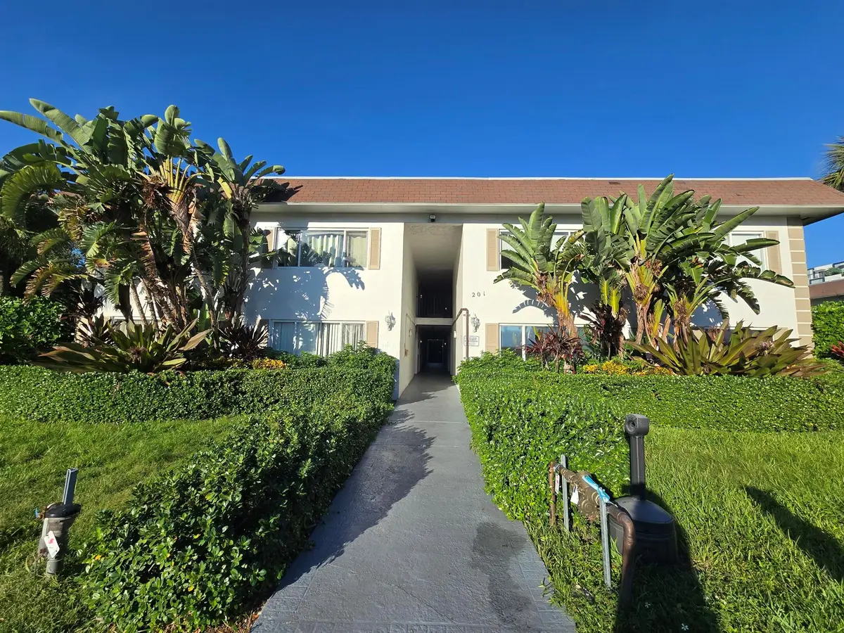 201 SE 6th Avenue #16, Pompano Beach, FL 33060 - Image #1