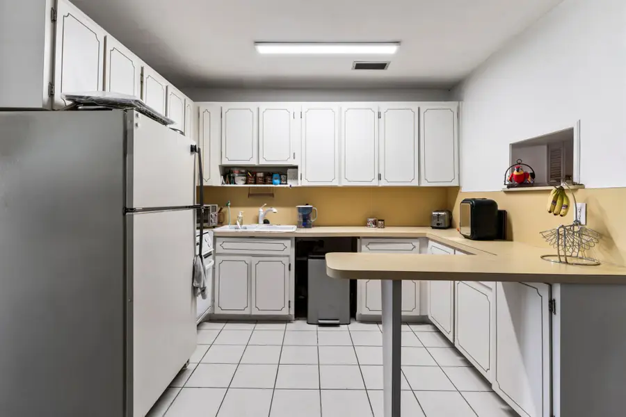 337 E Lake Road, Palm Springs, FL 33461 - Image #3