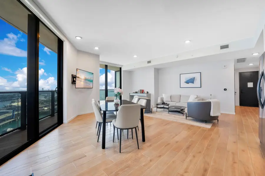 398 NE 5th Street #3709, Miami, FL 33132 - Image #3