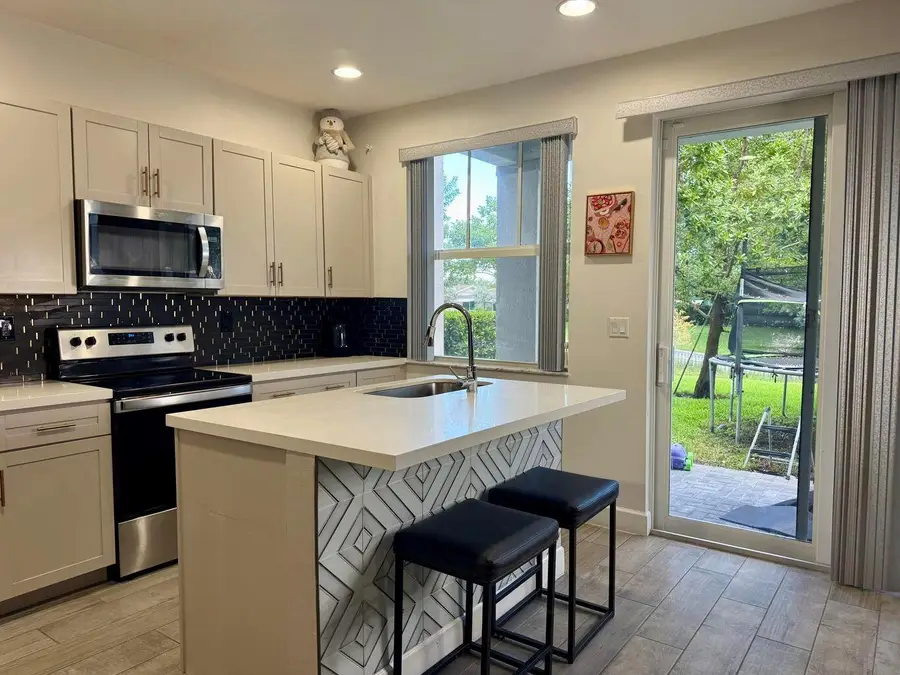 4906 NW 48th Terrace, Tamarac, FL 33319 - Image #2