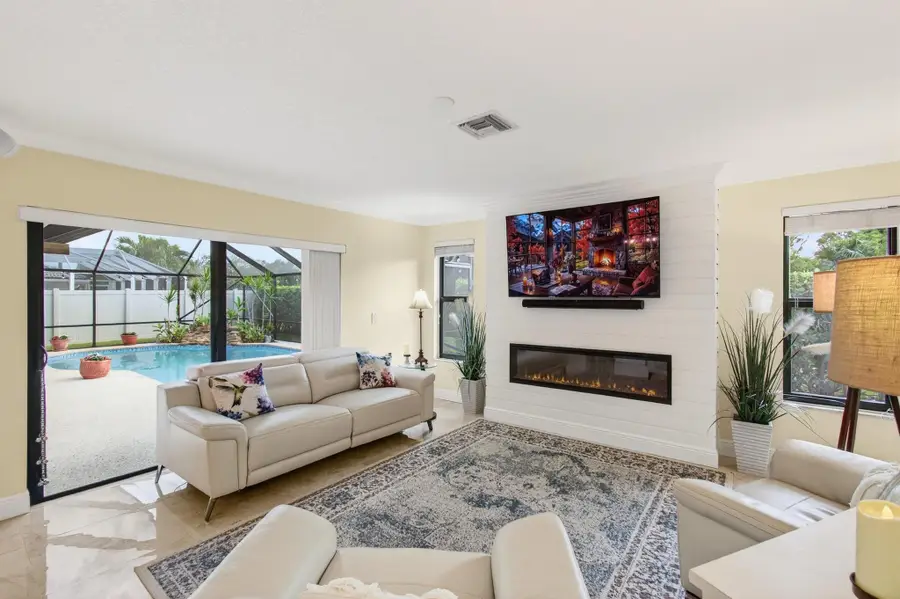 22473 Martella Avenue, Boca Raton, FL 33433 - Image #2