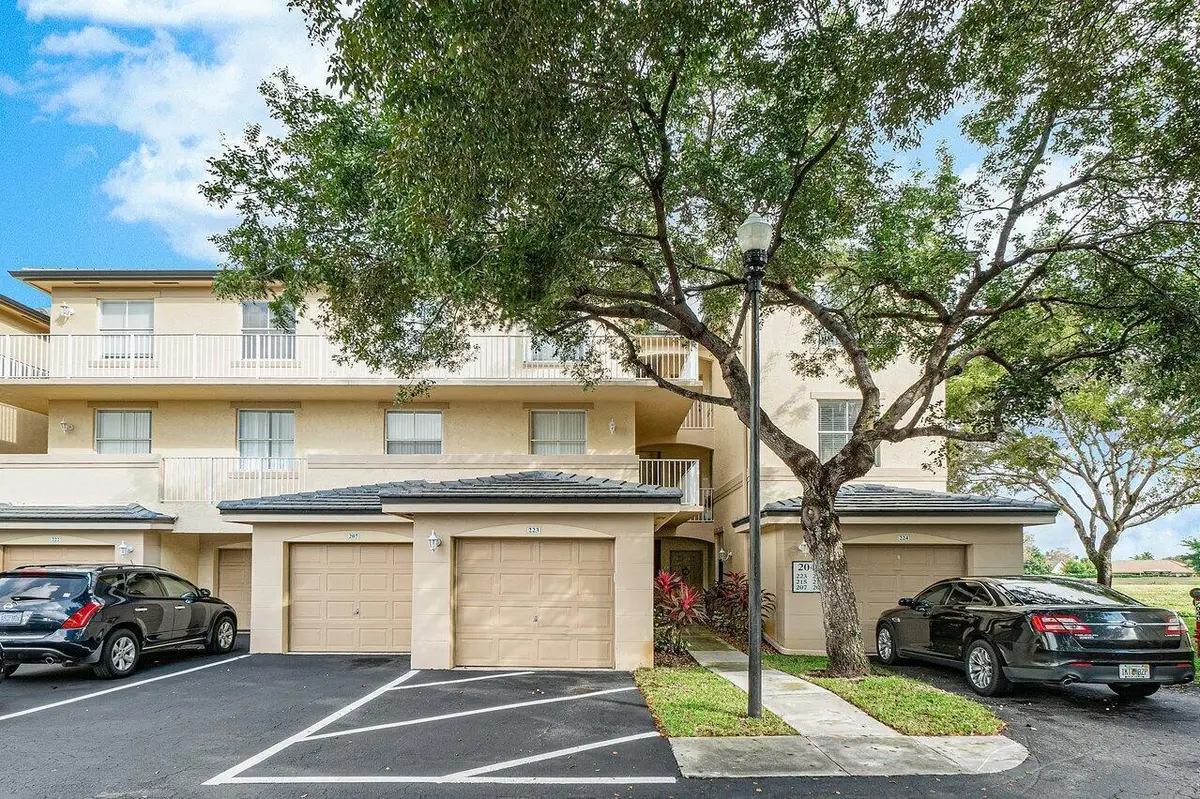 2040 Greenview Shores Boulevard #223, Wellington, FL 33414 - Image #1