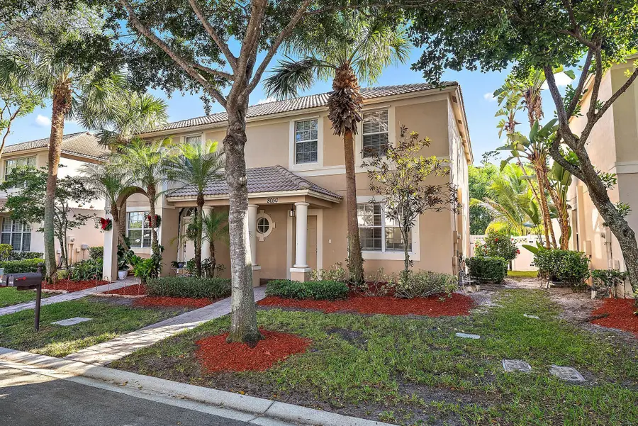 8050 Murano Circle, Palm Beach Gardens, FL 33418 - Image #2
