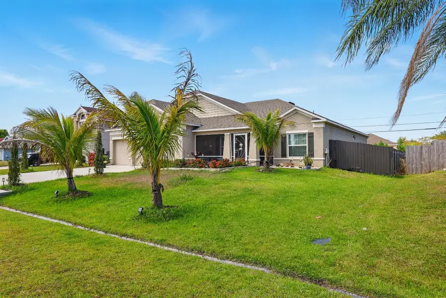 1041 SW Dartmouth Avenue, Port Saint Lucie, FL 34953 - Image #2