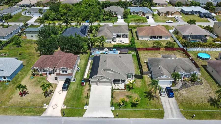 1041 SW Dartmouth Avenue, Port Saint Lucie, FL 34953 - Image #3