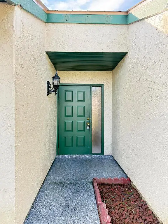 692 SW Veronica Avenue, Port St Lucie, FL 34953