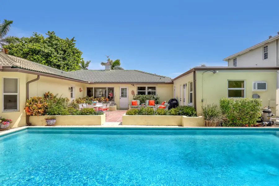 219 Claremont Lane, Palm Beach Shores, FL 33404 - Image #2