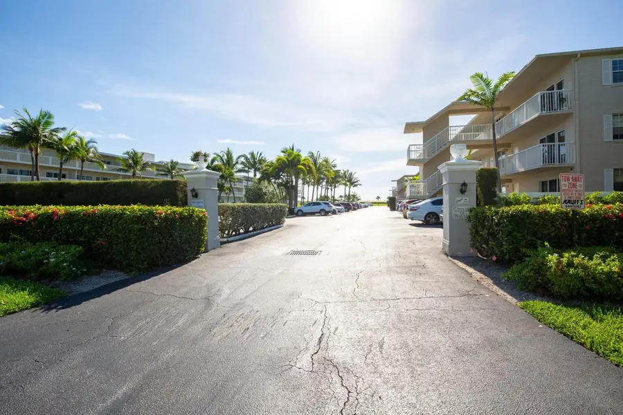 2565 S Ocean Boulevard #1100, Palm Beach, FL 33480 - Image #2