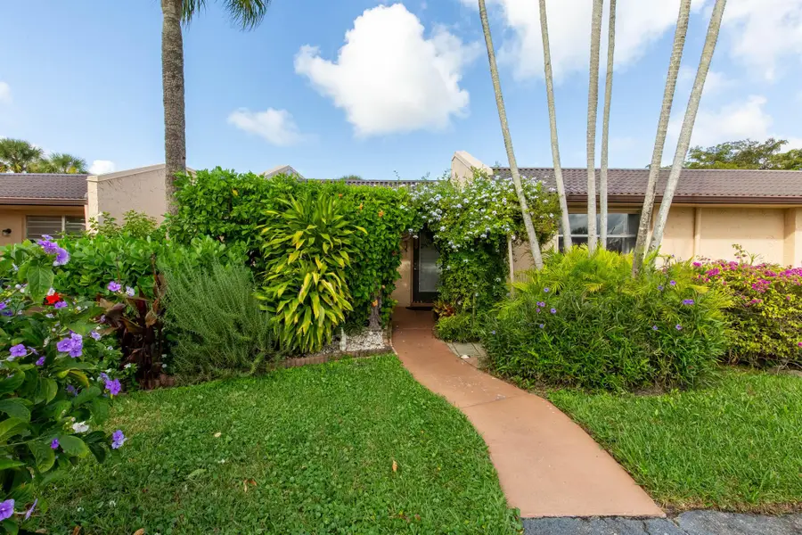 147 Lake Gloria Drive #147, West Palm Beach, FL 33411 - Image #2