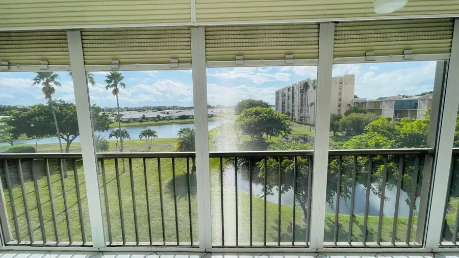 6936 Huntington Lane #405, Delray Beach, FL 33446 - Image #2
