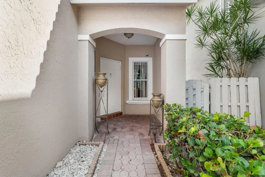 6892 Perdido Bay Terrace, Lake Worth, FL 33463 - Image #3