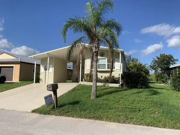 15 Lagos Del Norte, Fort Pierce, FL 34951