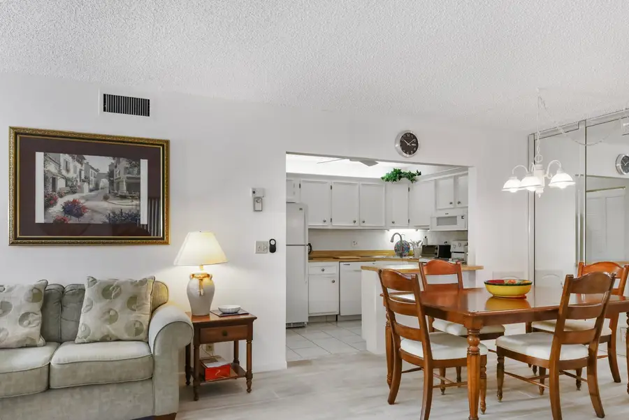 106 Lake Pine Circle #C-1, Greenacres, FL 33463 - Image #3