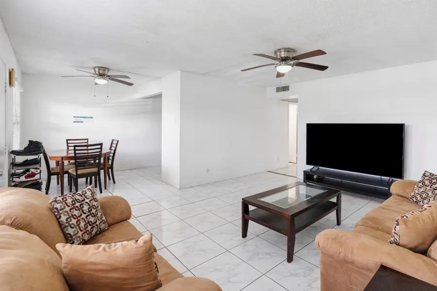13550 SW 6th Court #111a, Pembroke Pines, FL 33027 - Image #3