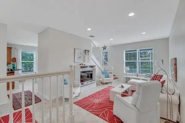 5402 Eastbay Drive, Greenacres, FL 33463