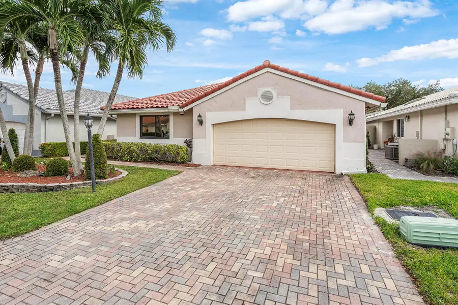 6100 Manchester Lane, Davie, FL 33331 - Image #3
