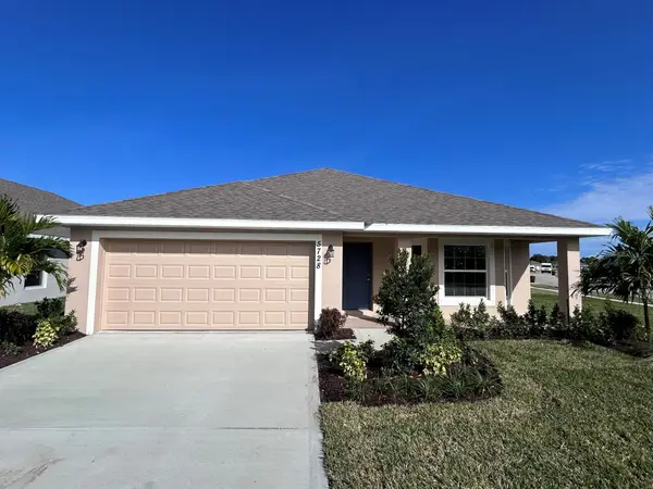 5728 Waterstone Boulevard, Fort Pierce, FL 34951