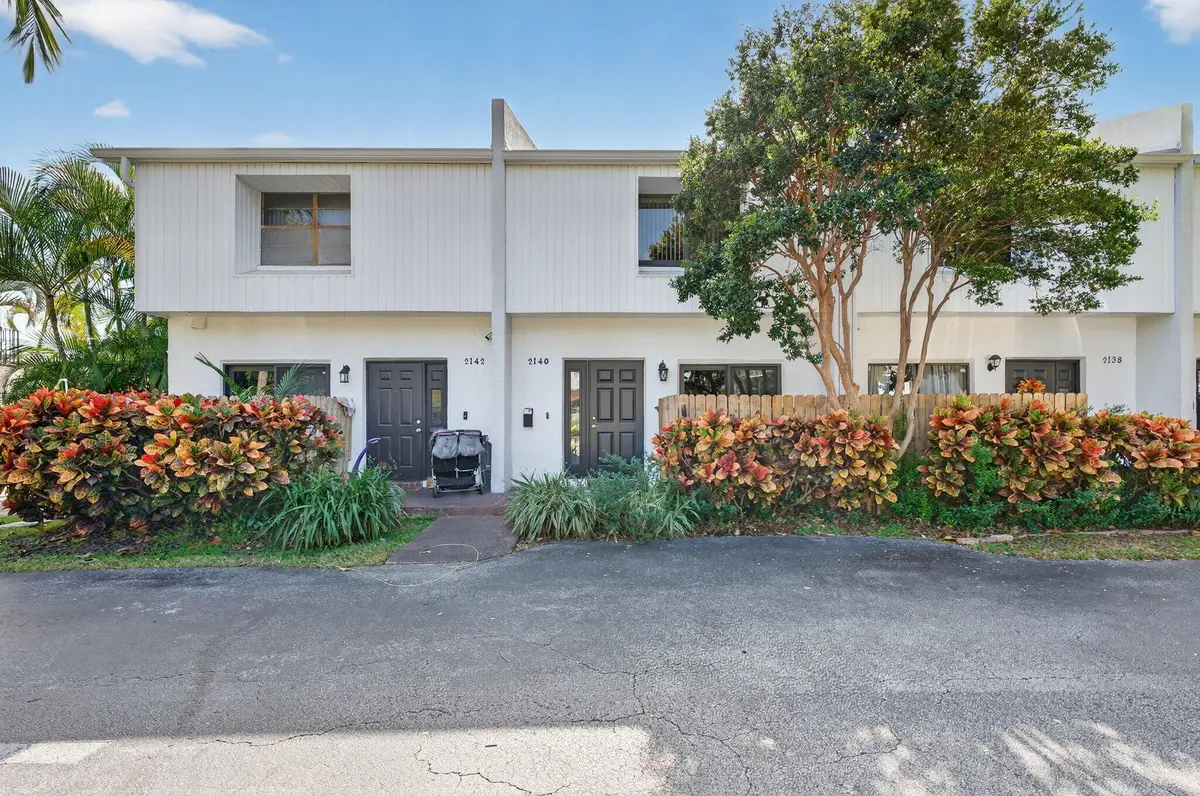 2140 NE 44th Street, Lighthouse Point, FL 33064 - Image #1