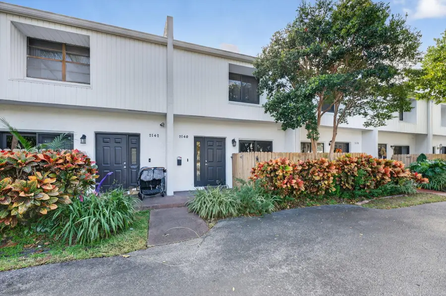 2140 NE 44th Street, Lighthouse Point, FL 33064 - Image #3