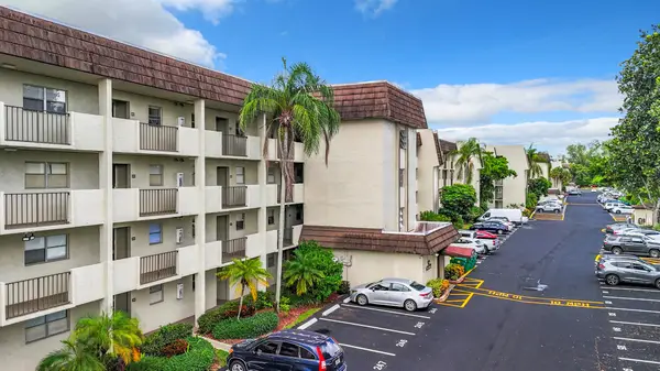 6080 NW 44th Street #408, Lauderhill, FL 33319