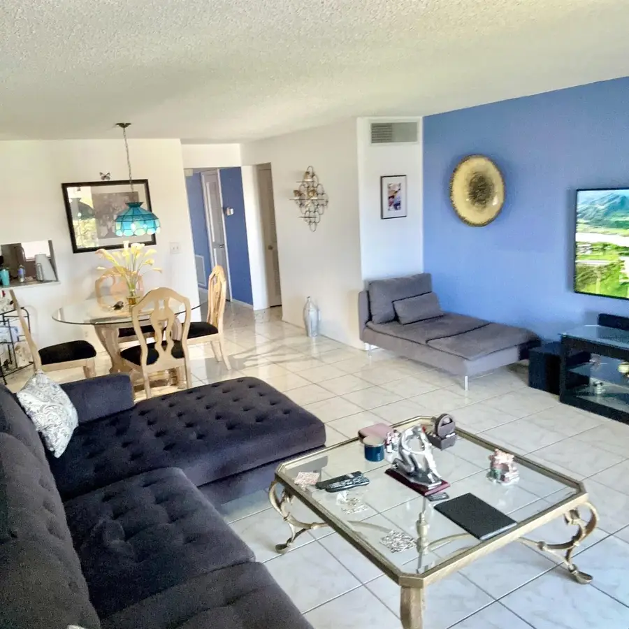 4090 Tivoli Court #306, Lake Worth, FL 33467 - Image #2