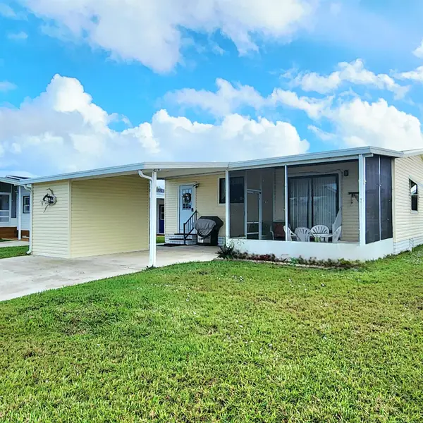 526 Hemingway Terrace #F-02, Fort Pierce, FL 34982