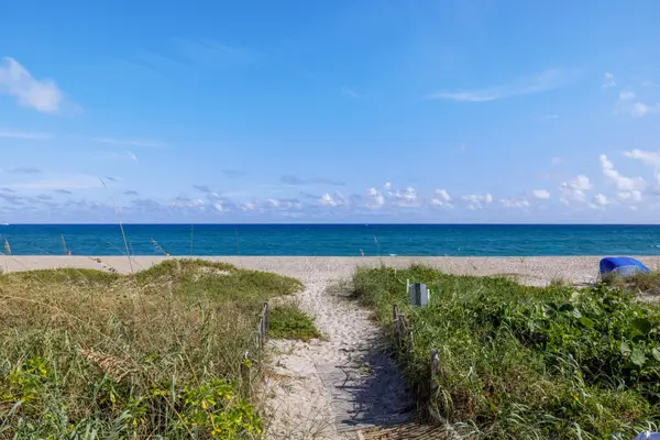 2778 S Ocean Boulevard #203s, Palm Beach, FL 33480