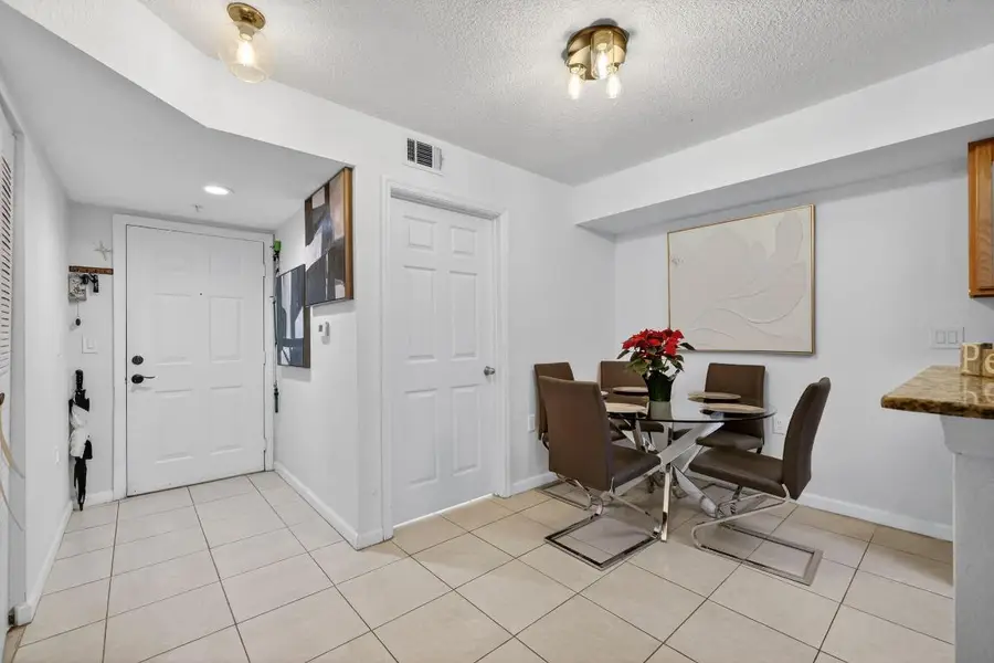 221 SW Palm Drive #104, Port Saint Lucie, FL 34986 - Image #3