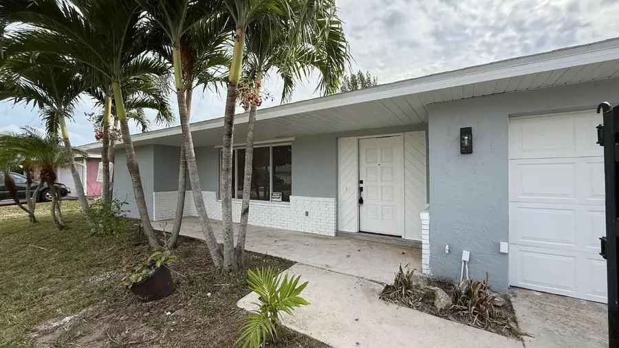 548 SE Oceanspray Terrace, Port Saint Lucie, FL 34983 - Image #2