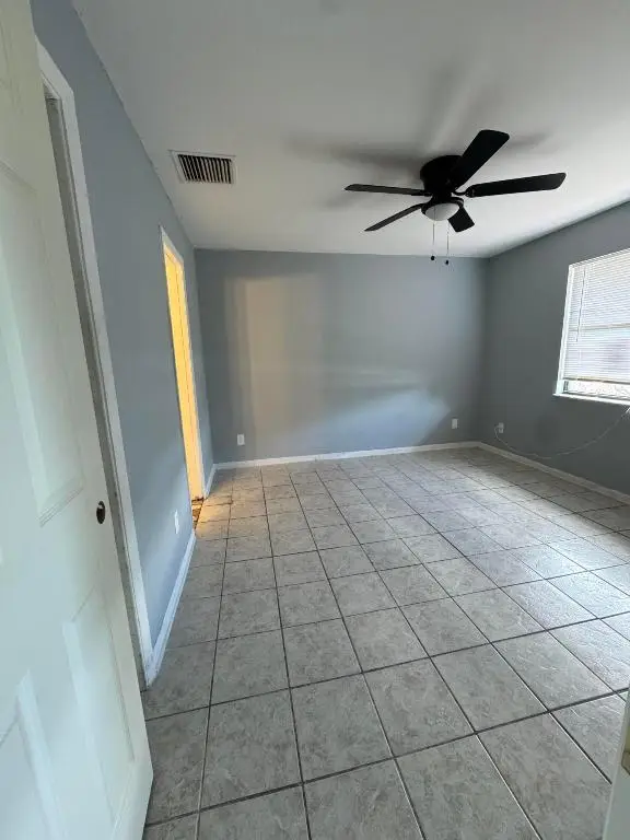 614 SW Lakehurst Drive, Port Saint Lucie, FL 34983 - Image #3