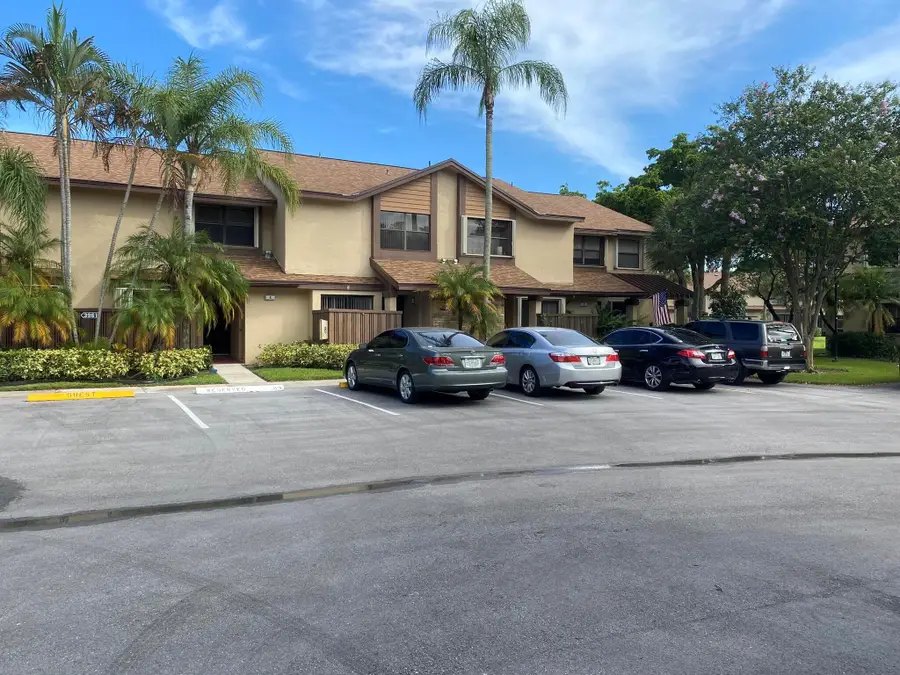 3961 Cocoplum Circle #3664 (F), Coconut Creek, FL 33063 - Image #2