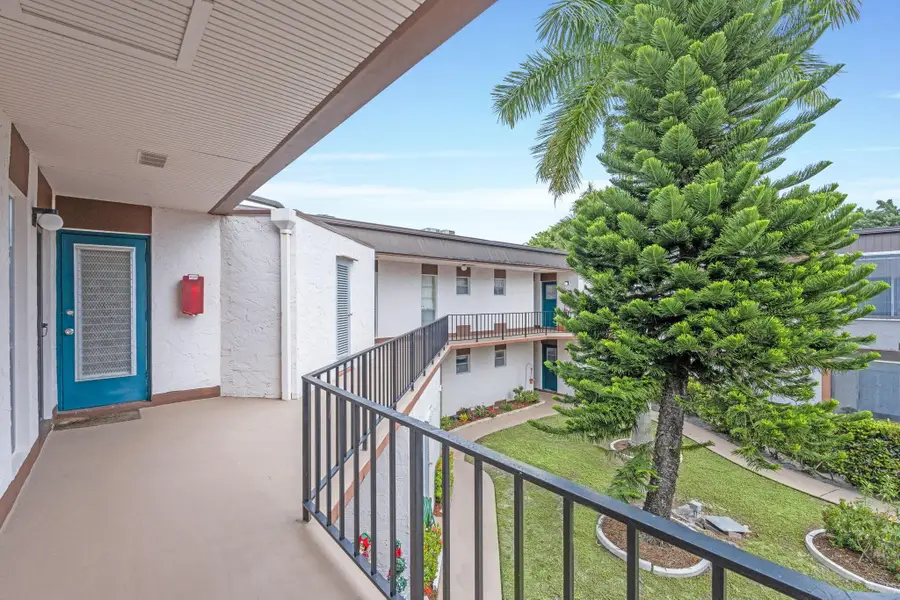 3 Greenway Village North N #209, Royal Palm Beach, FL 33411 - Image #2