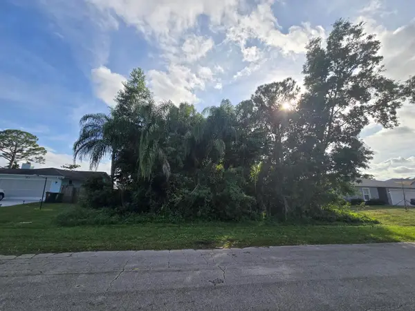 238 SW Aubudon Avenue, Port St Lucie, FL 34984