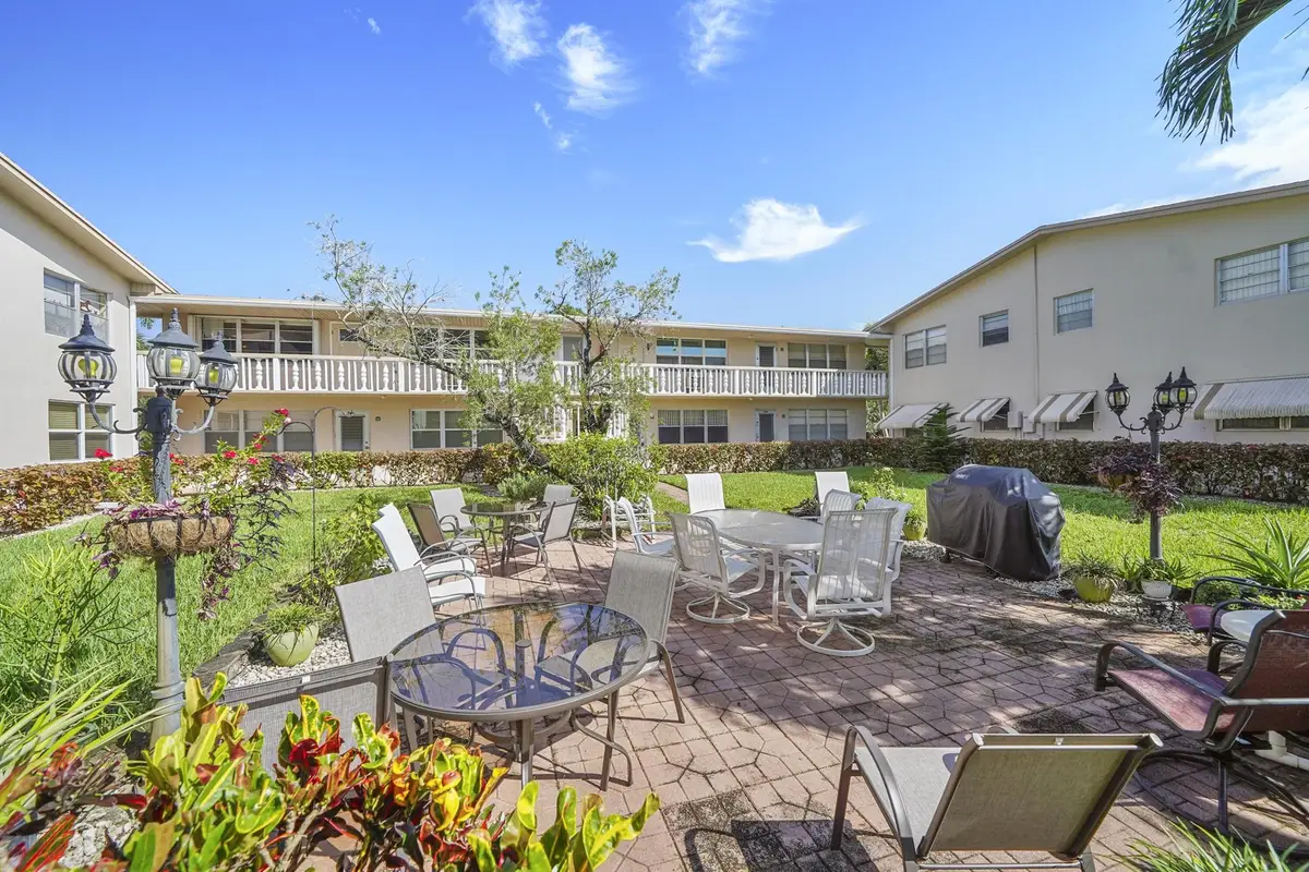 213 Cambridge I, West Palm Beach, FL 33417 - Image #1