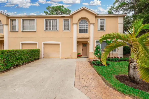 269 Live Oaks Lane, Jupiter, FL 33458