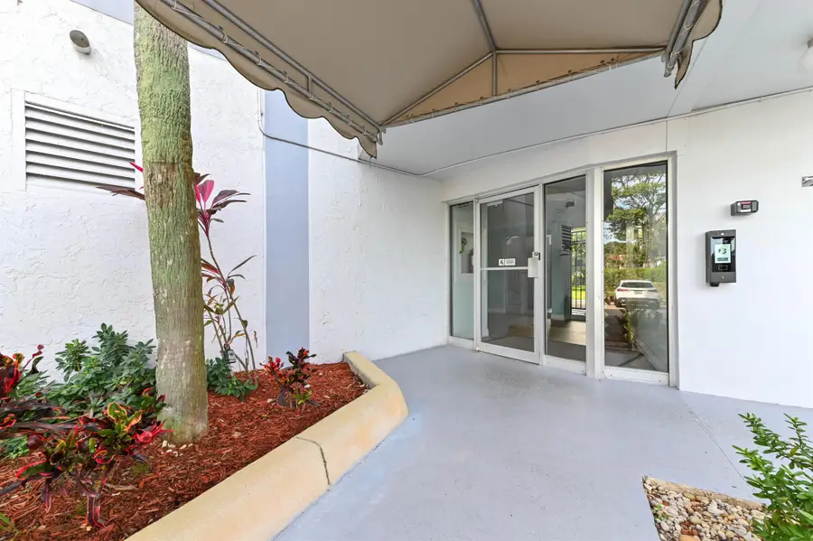 198 NW 67th Street #207, Boca Raton, FL 33487 - Image #3