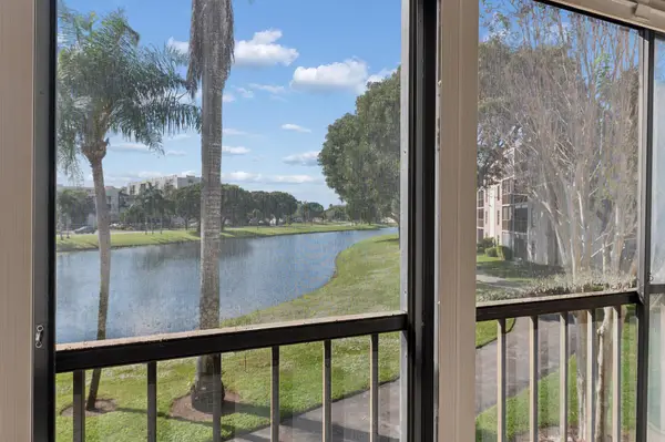 7280 Amberly Lane #208, Delray Beach, FL 33446