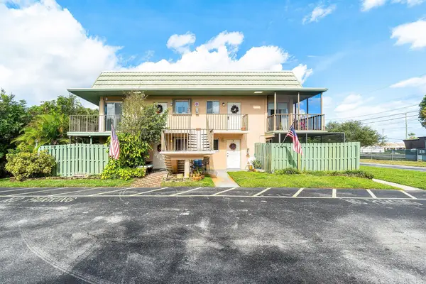 1805 Fairview Villas Drive #3, Palm Springs, FL 33406