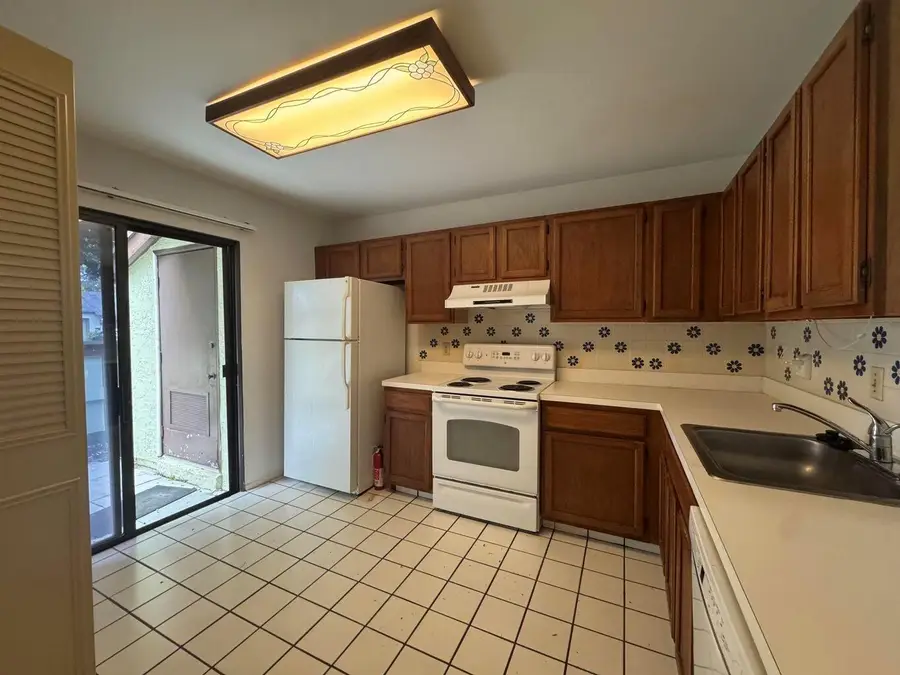 320 Elmira Court, Royal Palm Beach, FL 33411 - Image #3