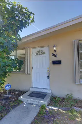 910 9th Street, West Palm Beach, FL 33403 - #3