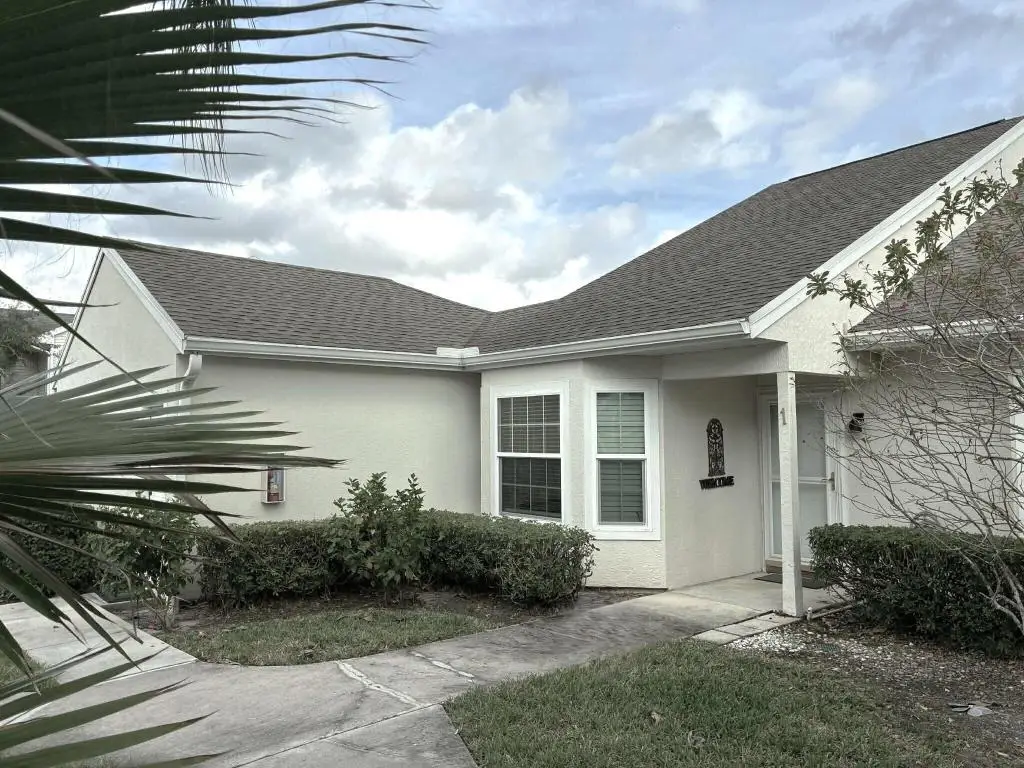 1901 Westminster Circle #1, Vero Beach, FL 32966 - Image #1