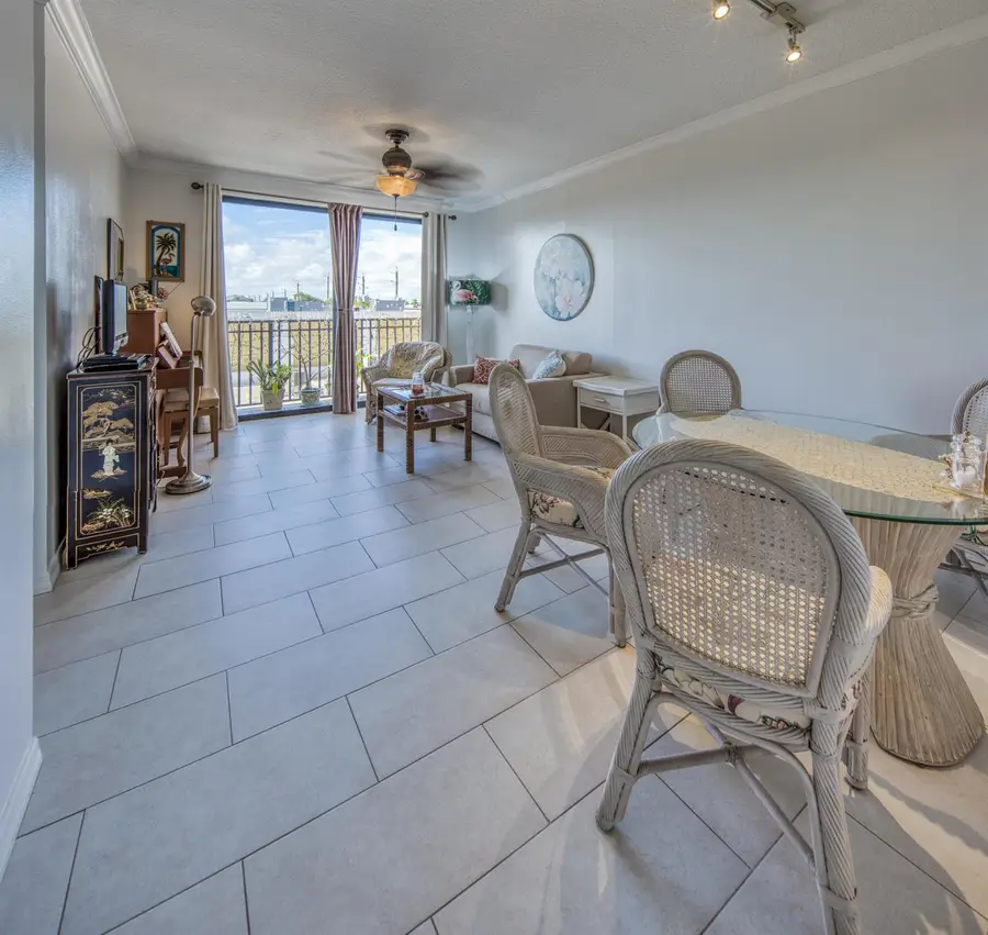 511 Lucerne Avenue #314, Lake Worth Beach, FL 33460 - Image #3