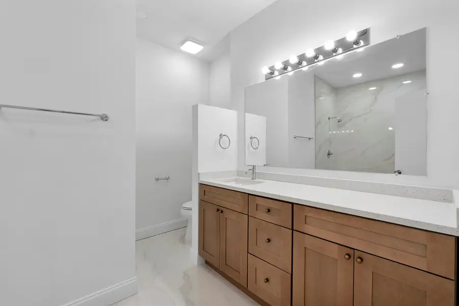 1410 SW 85th Avenue, Pembroke Pines, FL 33025 - Image #2