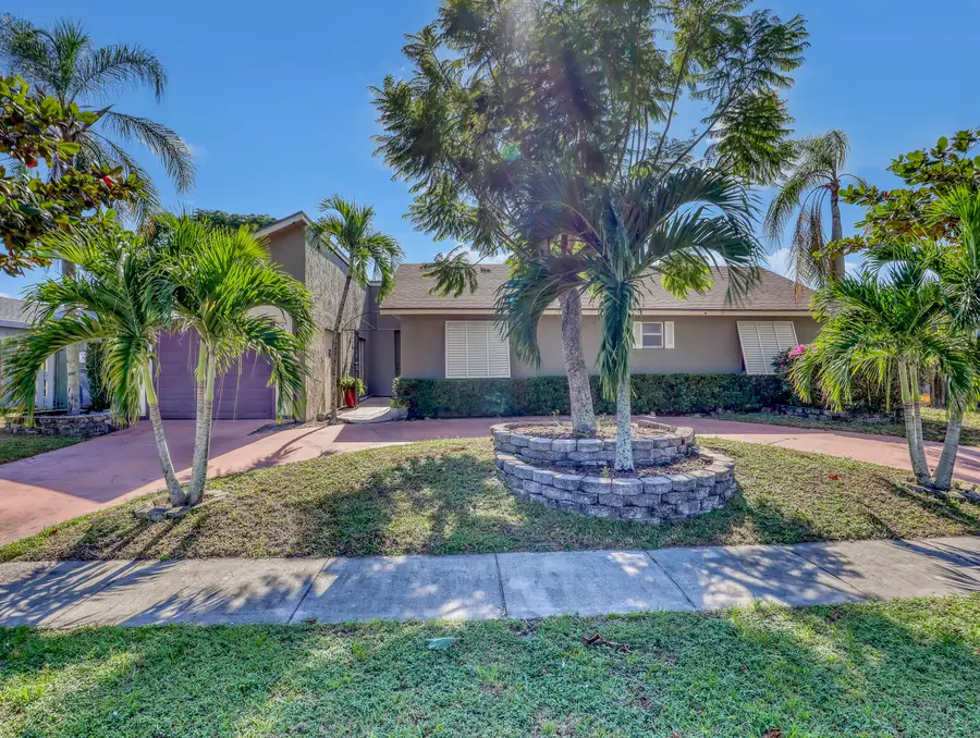 10404 Carmen Lane, Royal Palm Beach, FL 33411 - Image #2