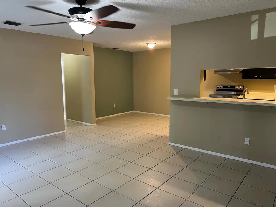 3904 NW Cinnamon Tree Circle, Jensen Beach, FL 34957 - Image #3